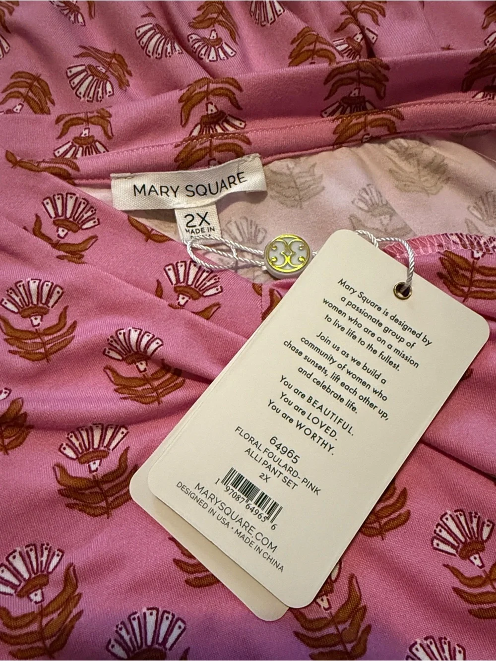 Mary Square Floral Foulard Pink Alli Short Sleeve V-Neck/Straigt Leg Pants Set